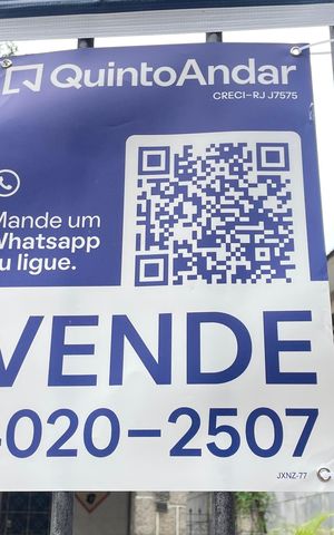 Casa à venda com 333m², 5 quartos e 3 vagas Casa à venda com 333m², 5 quartos e 3 vagasPlaquinha