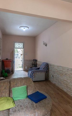 Casa à venda com 333m², 5 quartos e 3 vagasSala