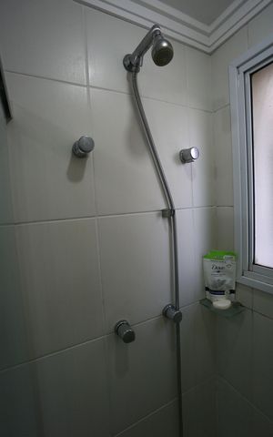 Apartamento para alugar com 70m², 3 quartos e 1 vaga Apartamento para alugar com 70m², 3 quartos e 1 vagaBanheiro da Suíte 1