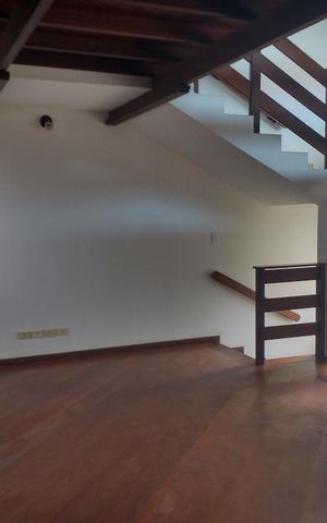 Casa para alugar com 550m², 9 quartos e 6 vagas