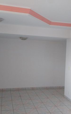 Casa para alugar com 550m², 9 quartos e 6 vagas