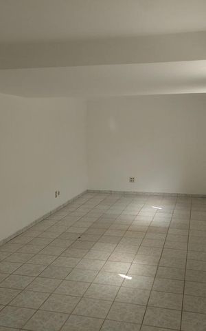 Casa para alugar com 550m², 9 quartos e 6 vagas