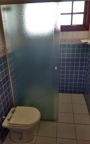 Casa para alugar com 550m², 9 quartos e 6 vagas