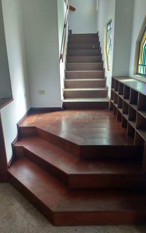 Casa para alugar com 550m², 9 quartos e 6 vagas
