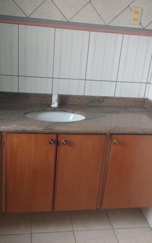 Casa para alugar com 550m², 9 quartos e 6 vagas