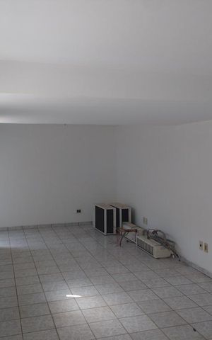 Casa para alugar com 550m², 9 quartos e 6 vagas
