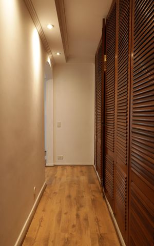 Apartamento à venda com 300m², 4 quartos e 4 vagasCorredor