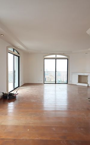 Apartamento à venda com 300m², 4 quartos e 4 vagasSala