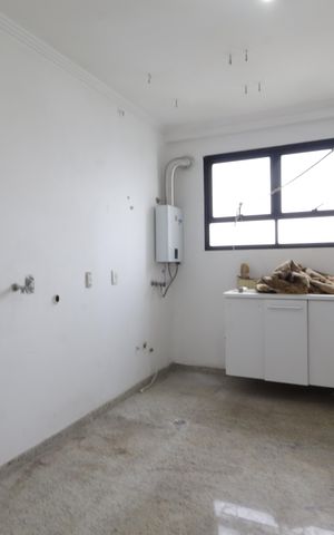 Apartamento à venda com 300m², 4 quartos e 4 vagasÁrea de Serviço