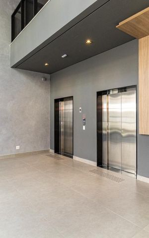 Studio à venda com 24m², 1 quarto e sem vagaElevadores