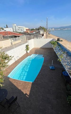 Casa para alugar com 330m², 3 quartos e 4 vagas