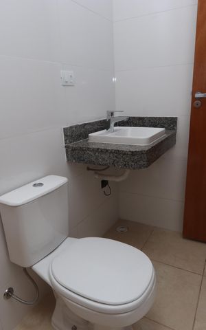 Casa à venda com 100m², 3 quartos e 2 vagasBanheiro Social