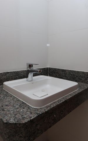 Casa à venda com 100m², 3 quartos e 2 vagasBanheiro Social