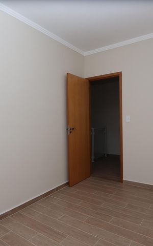 Casa à venda com 100m², 3 quartos e 2 vagasQuarto 2