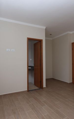 Casa à venda com 100m², 3 quartos e 2 vagasSuíte