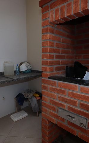 Casa à venda com 100m², 3 quartos e 2 vagasQuintal - Churrasqueira