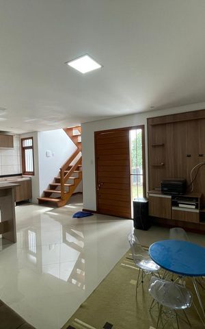 Casa à venda com 138m², 3 quartos e 3 vagasSala