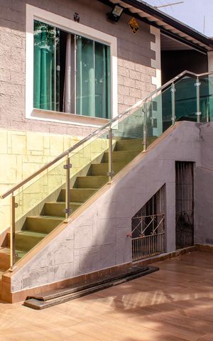 Casa à venda com 270m², 4 quartos e 3 vagas