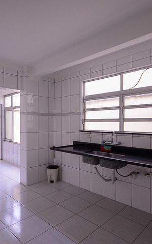 Casa à venda com 284m², 2 quartos e 4 vagasCozinha 