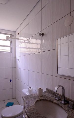 Casa à venda com 284m², 2 quartos e 4 vagasBanheiro Social 