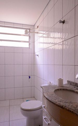Casa à venda com 284m², 2 quartos e 4 vagasBanheiro Social 