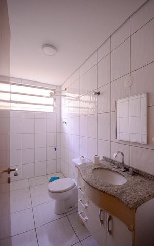 Casa à venda com 284m², 2 quartos e 4 vagasBanheiro Social 