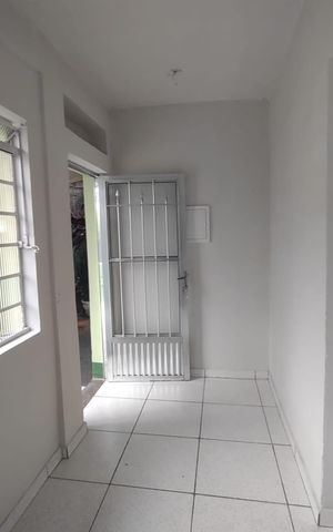 Casa à venda com 161m², 3 quartos e 1 vaga