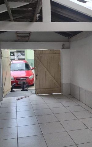 Casa à venda com 161m², 3 quartos e 1 vaga