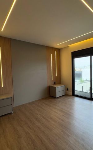Casa de condomínio à venda com 314m², 3 quartos e 4 vagas