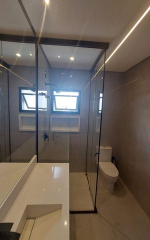 Casa de condomínio à venda com 314m², 3 quartos e 4 vagas