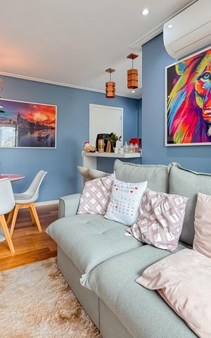 Apartamento à venda com 50m², 2 quartos e 1 vaga Apartamento à venda com 50m², 2 quartos e 1 vagaSala