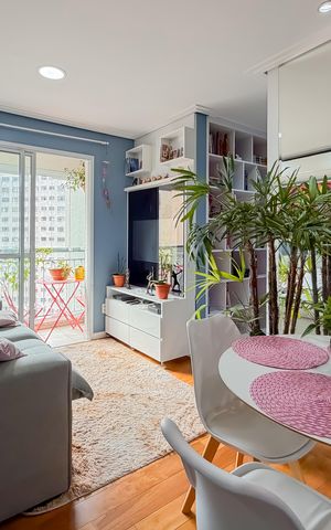 Apartamento à venda com 50m², 2 quartos e 1 vaga Apartamento à venda com 50m², 2 quartos e 1 vagaSala