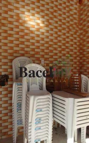 Casa à venda com 178m², 4 quartos e 1 vaga