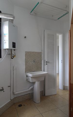Apartamento à venda com 143m², 3 quartos e 2 vagasÁrea de Serviço