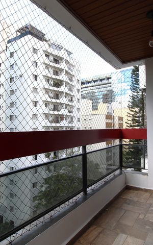 Apartamento à venda com 143m², 3 quartos e 2 vagasVaranda