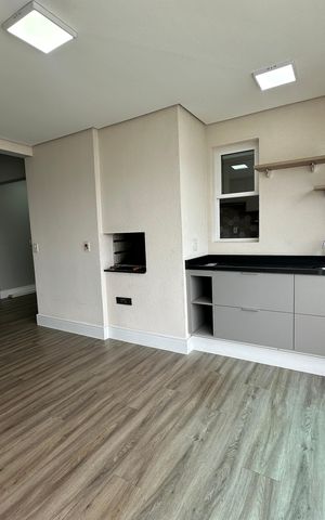 Apartamento à venda com 107m², 2 quartos e 2 vagas Apartamento à venda com 107m², 2 quartos e 2 vagasVaranda