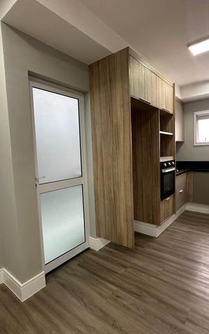 Apartamento à venda com 107m², 2 quartos e 2 vagas Apartamento à venda com 107m², 2 quartos e 2 vagasCozinha