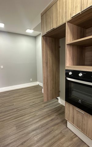 Apartamento à venda com 107m², 2 quartos e 2 vagas Apartamento à venda com 107m², 2 quartos e 2 vagasCozinha