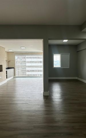 Apartamento à venda com 107m², 2 quartos e 2 vagas Apartamento à venda com 107m², 2 quartos e 2 vagasSala
