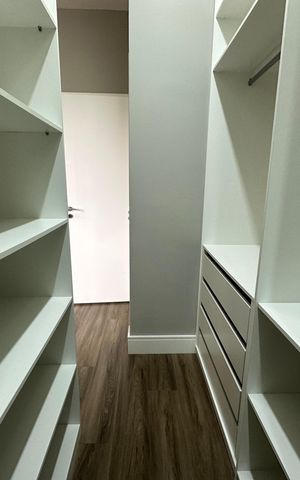 Apartamento à venda com 107m², 2 quartos e 2 vagas Apartamento à venda com 107m², 2 quartos e 2 vagasCloset da suíte 2