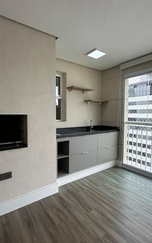 Apartamento à venda com 107m², 2 quartos e 2 vagas Apartamento à venda com 107m², 2 quartos e 2 vagasVaranda