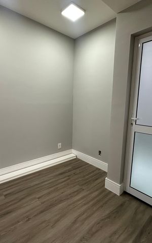Apartamento à venda com 107m², 2 quartos e 2 vagas Apartamento à venda com 107m², 2 quartos e 2 vagasCozinha