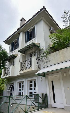 Casa de condomínio à venda com 466m², 3 quartos e 4 vagasFachada