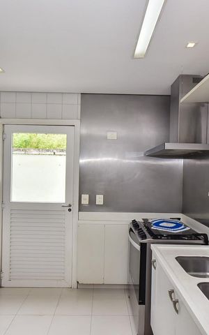 Casa de condomínio à venda com 466m², 3 quartos e 4 vagasCozinha