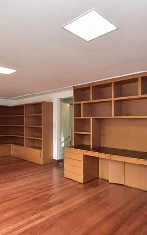 Casa de condomínio à venda com 466m², 3 quartos e 4 vagasEscritório