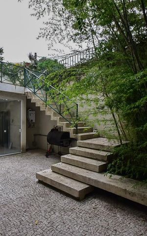 Casa de condomínio à venda com 466m², 3 quartos e 4 vagasQuintal