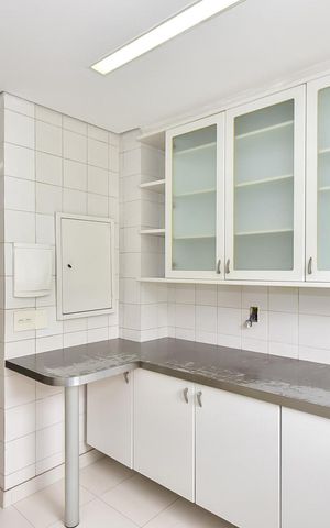 Casa de condomínio à venda com 466m², 3 quartos e 4 vagasCozinha