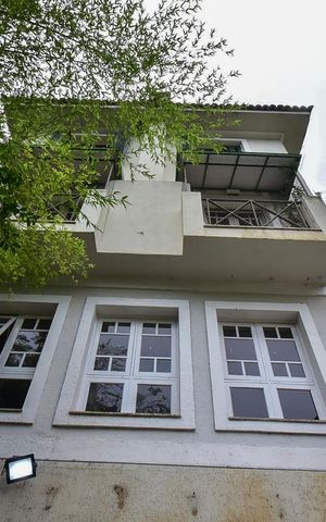 Casa de condomínio à venda com 466m², 3 quartos e 4 vagasFachada