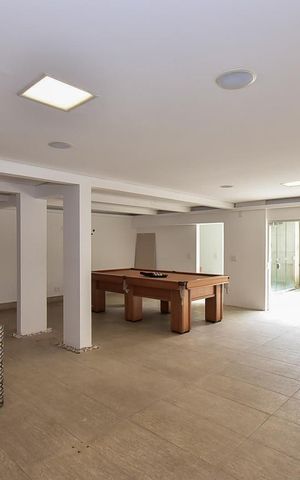 Casa de condomínio à venda com 466m², 3 quartos e 4 vagasSalão 