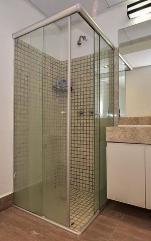 Casa de condomínio à venda com 466m², 3 quartos e 4 vagasBanheiro do Quarto de Hóspede